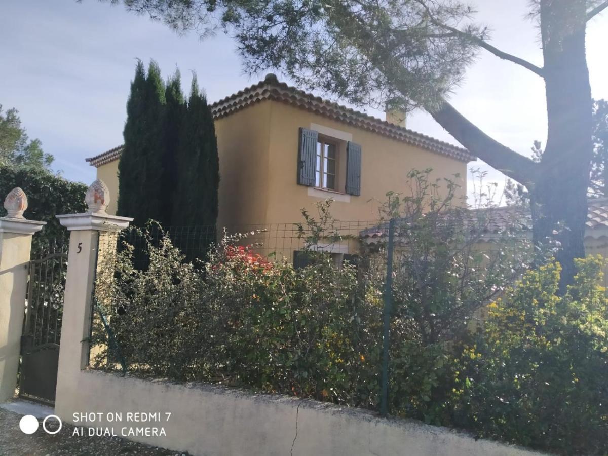 Adorable guest house avec grande cuisine d'été Saint-Siffret Extérieur photo
